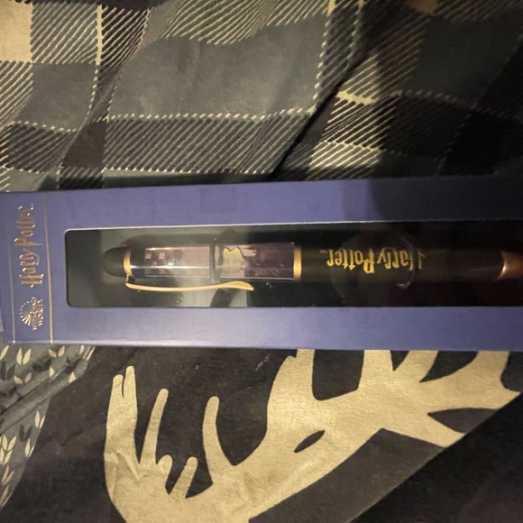 Brand new in excellent condition. Harry Potter pen. - Picture 1 of 2